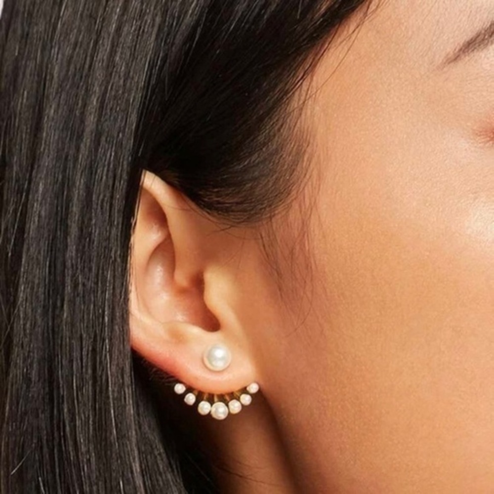 3/$30 💛 Faux Pearl Earrings